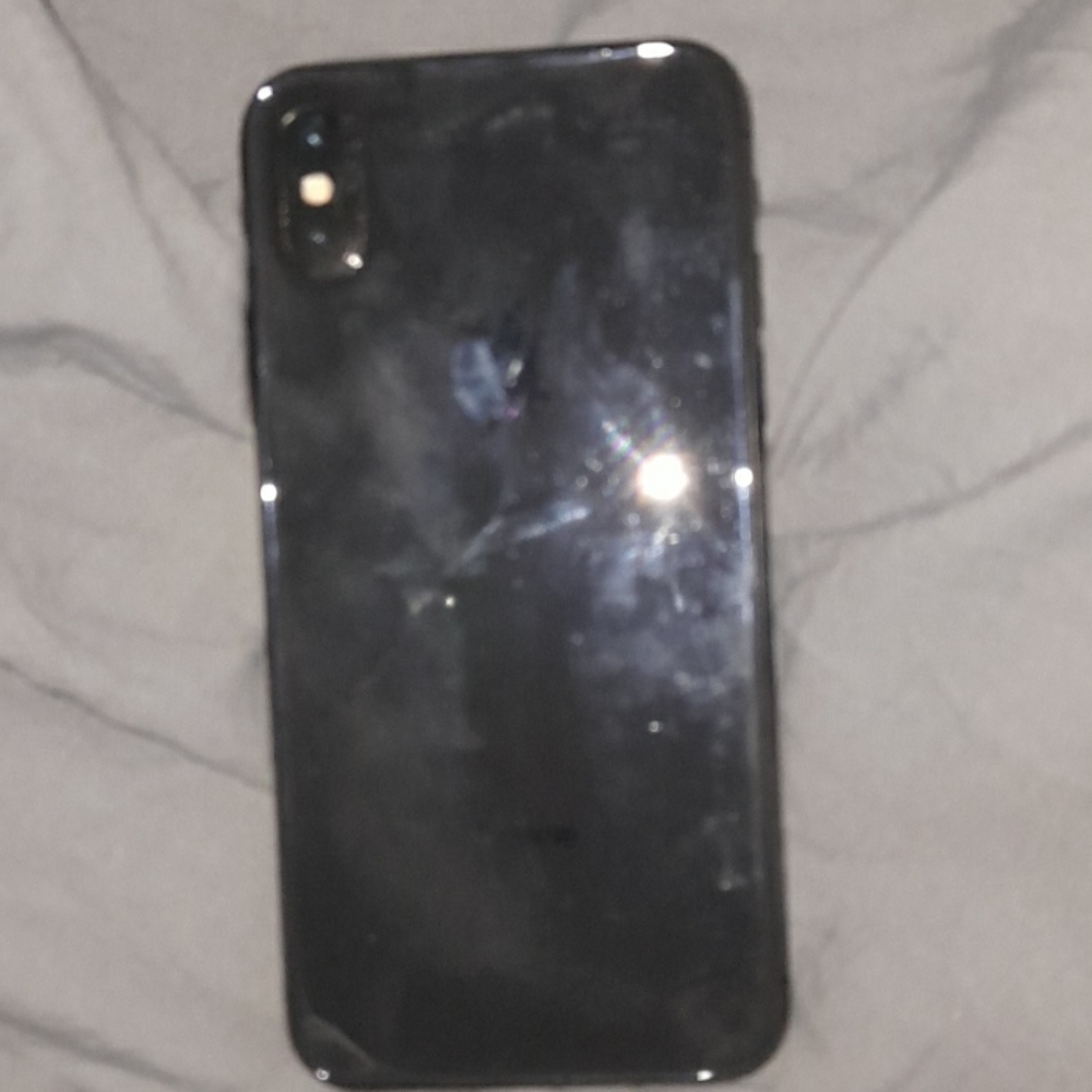 Iphone X - Picture 2 of 2